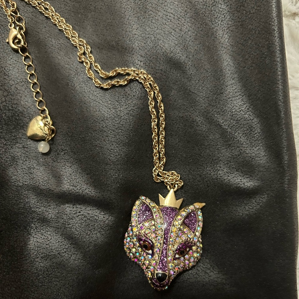 Betsey Johnson Princess👑Fox 🦊 necklace